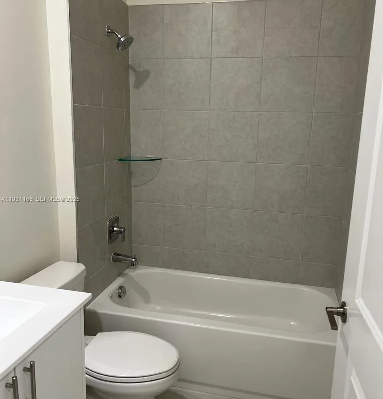 8001 NW 41st St # 202, Doral FL 33166