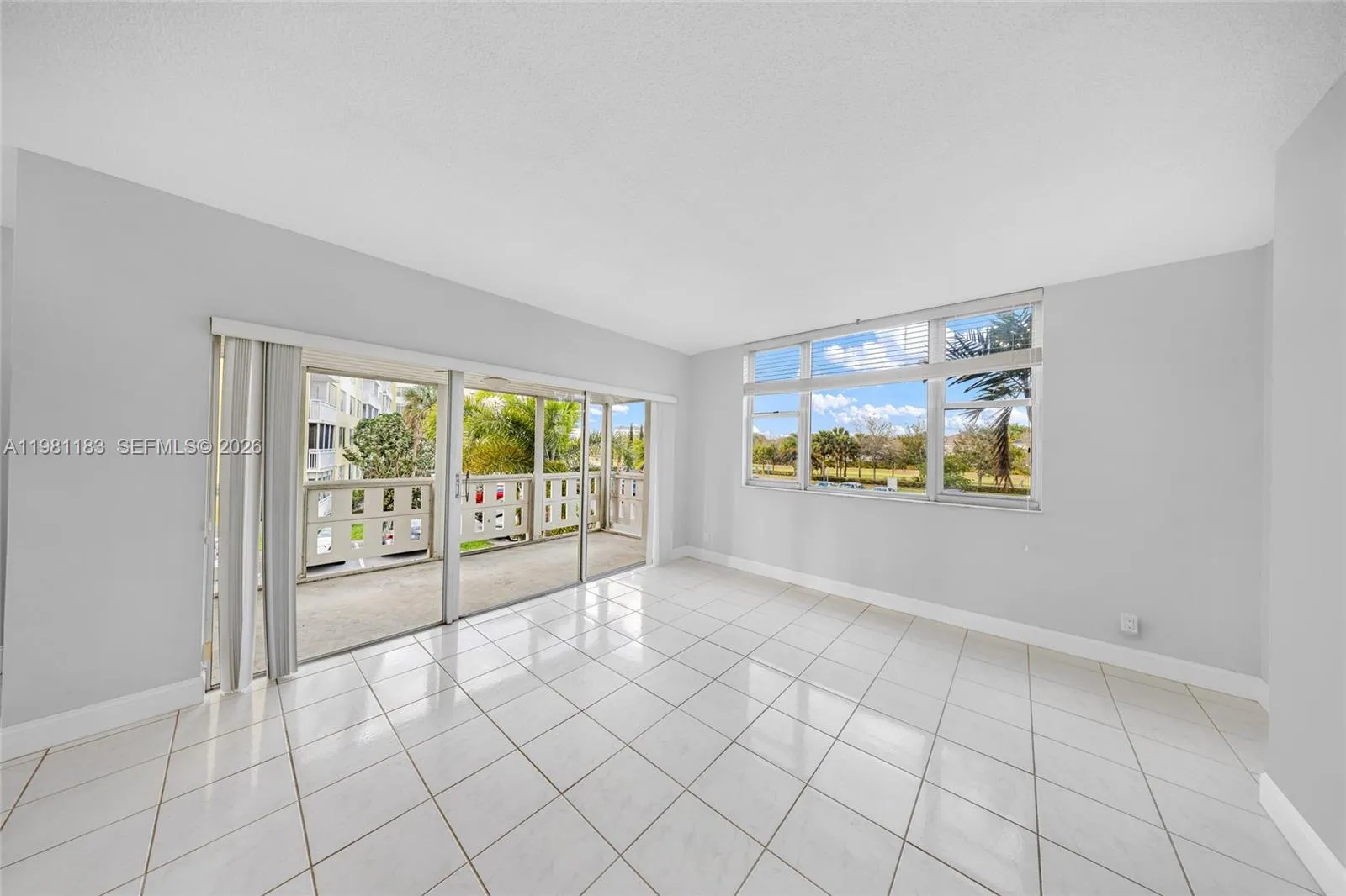 4350 Hillcrest Dr # 200, Hollywood FL 33021