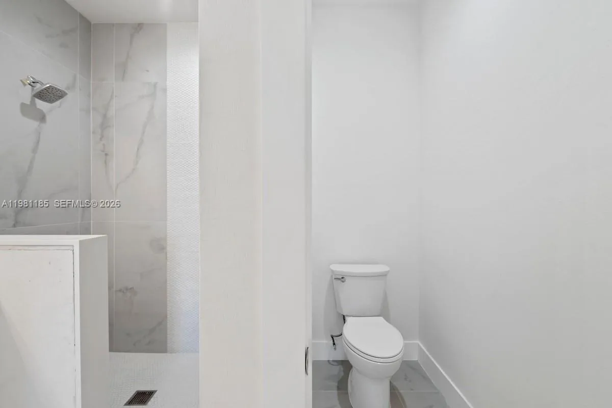 1107 SE 38 ST, Cape Coral FL 33904