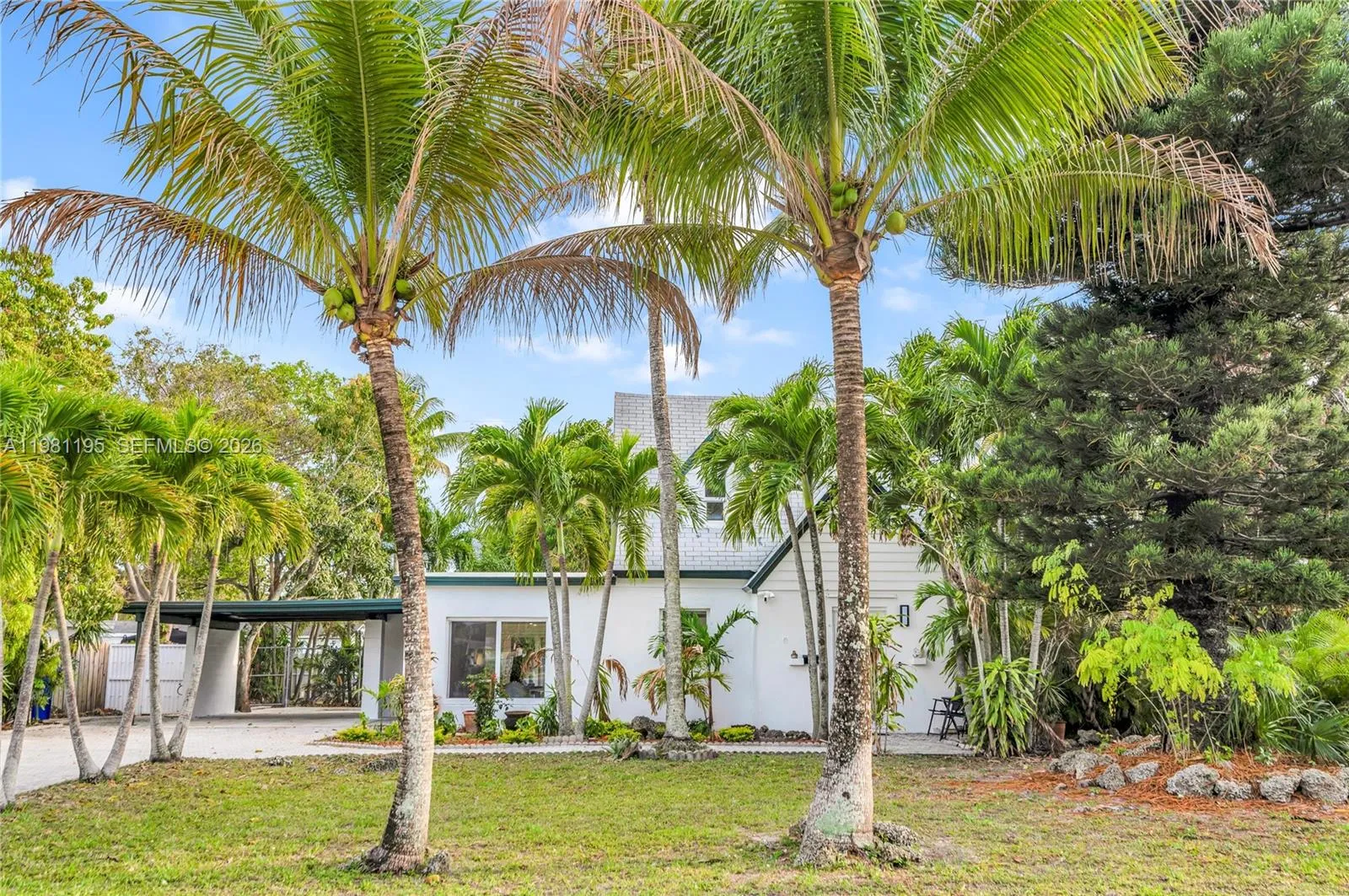 1960 NE 182nd St, North Miami Beach FL 33162