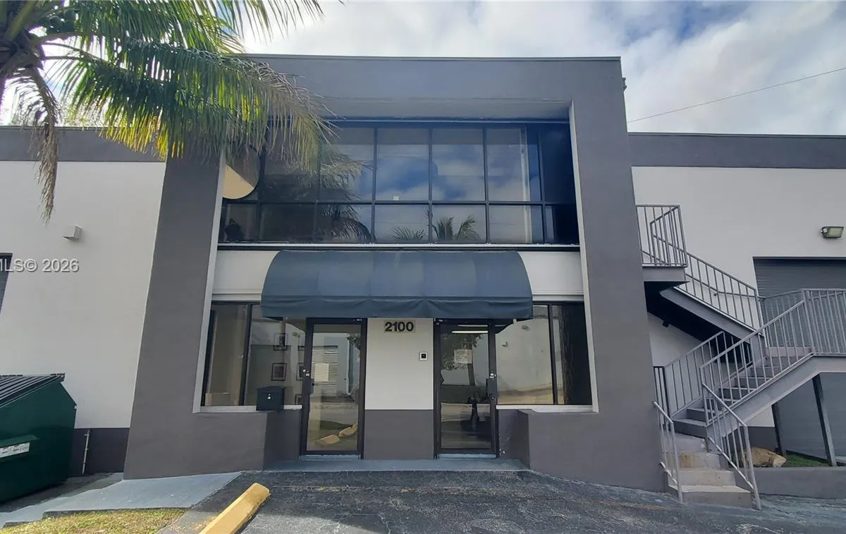 2100 NW 93rd Ave, Doral FL 33172