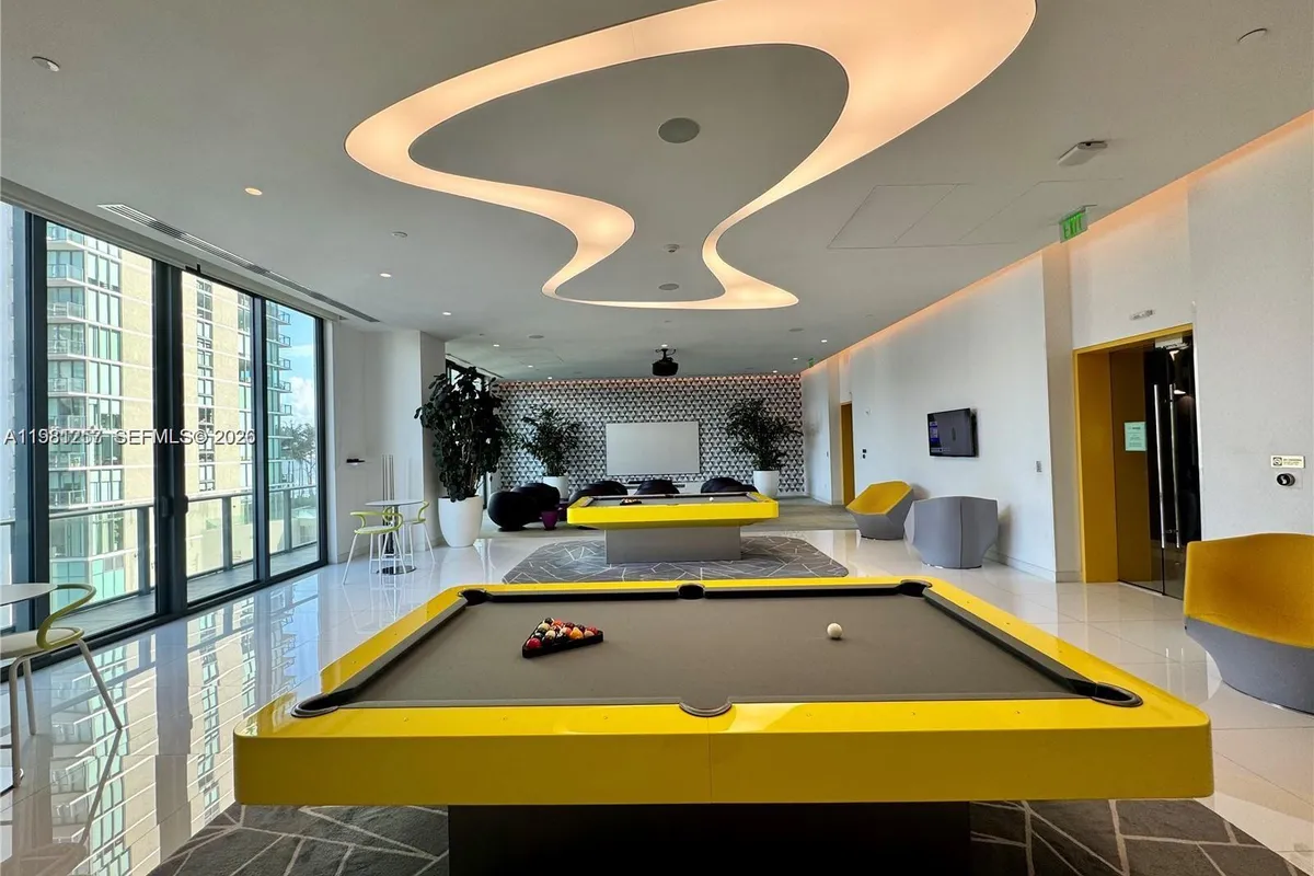 501 NE 31st St # 3208, Miami FL 33137