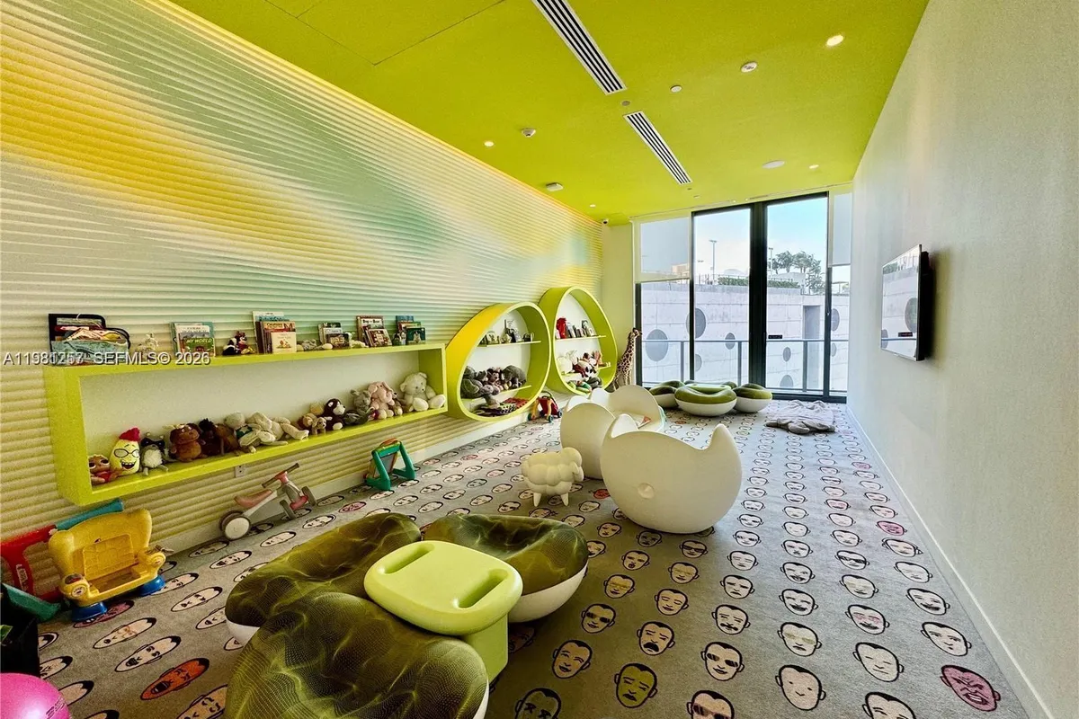 501 NE 31st St # 3208, Miami FL 33137