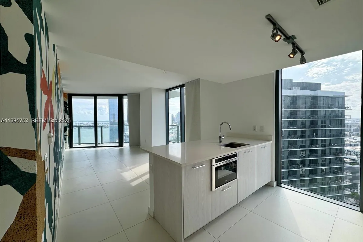 501 NE 31st St # 3208, Miami FL 33137