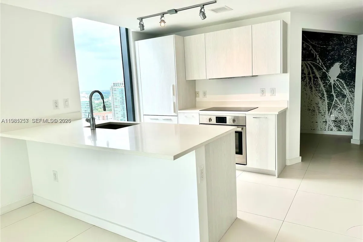 501 NE 31st St # 3208, Miami FL 33137