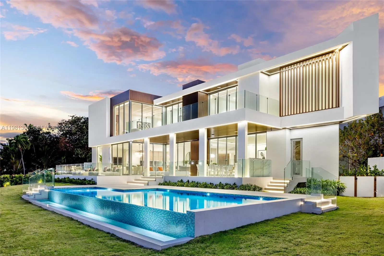 503 Palm Dr, Hallandale Beach FL 33009