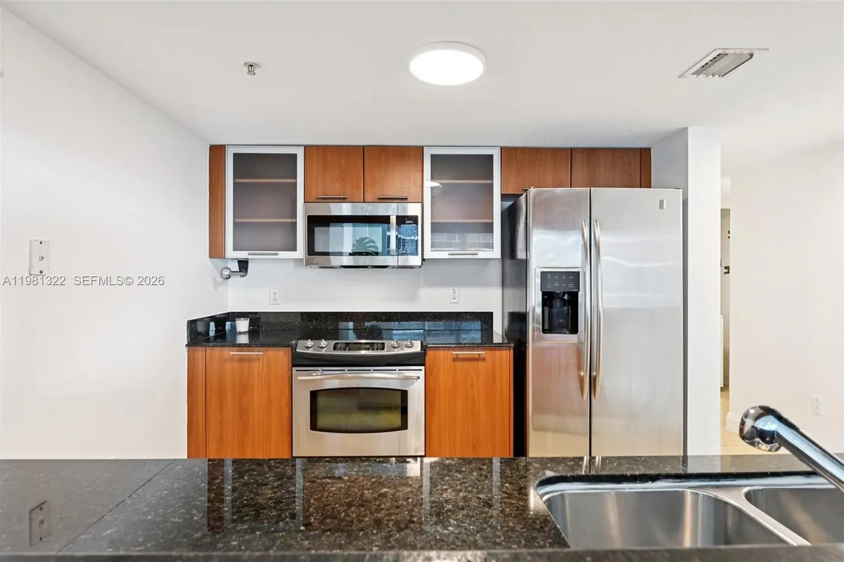 1800 N Bayshore Dr # 2811, Miami FL 33132