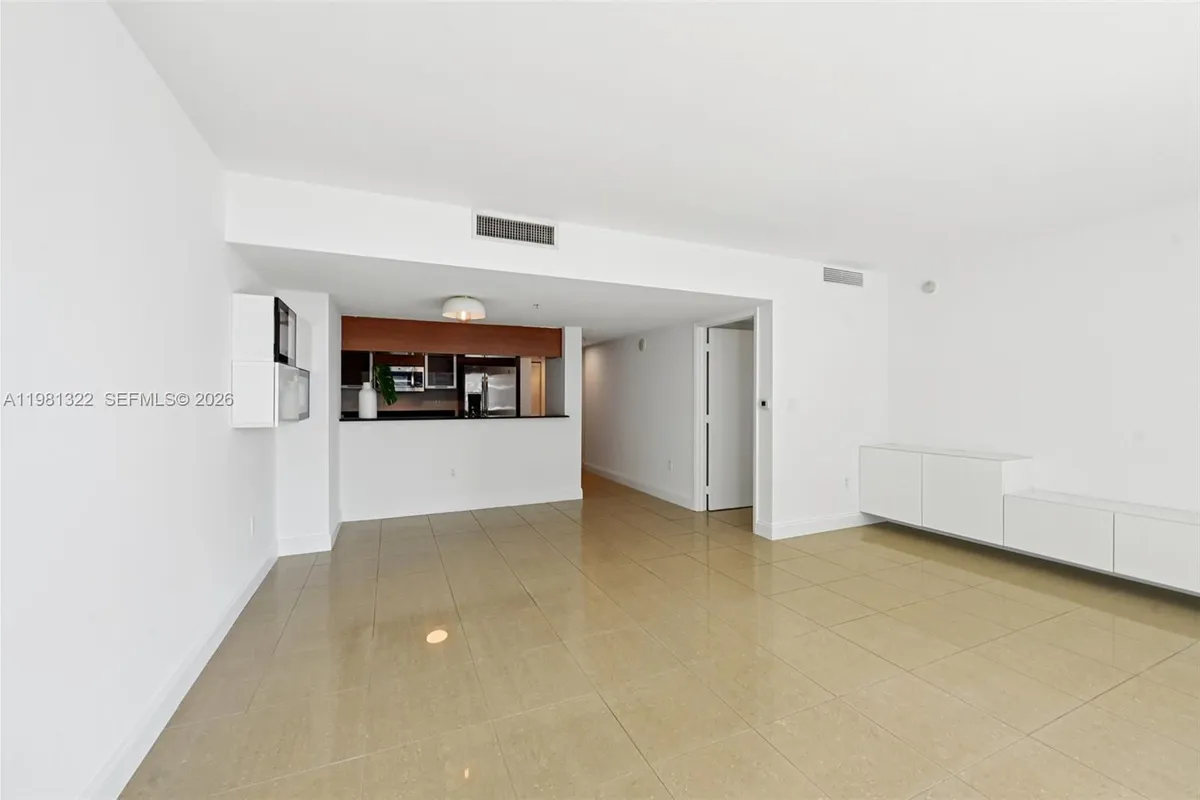 1800 N Bayshore Dr # 2811, Miami FL 33132