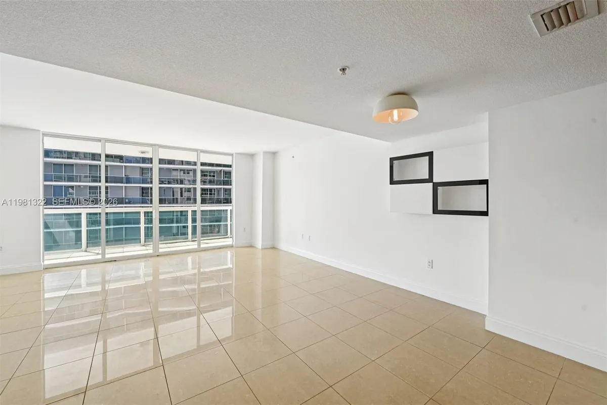 1800 N Bayshore Dr # 2811, Miami FL 33132