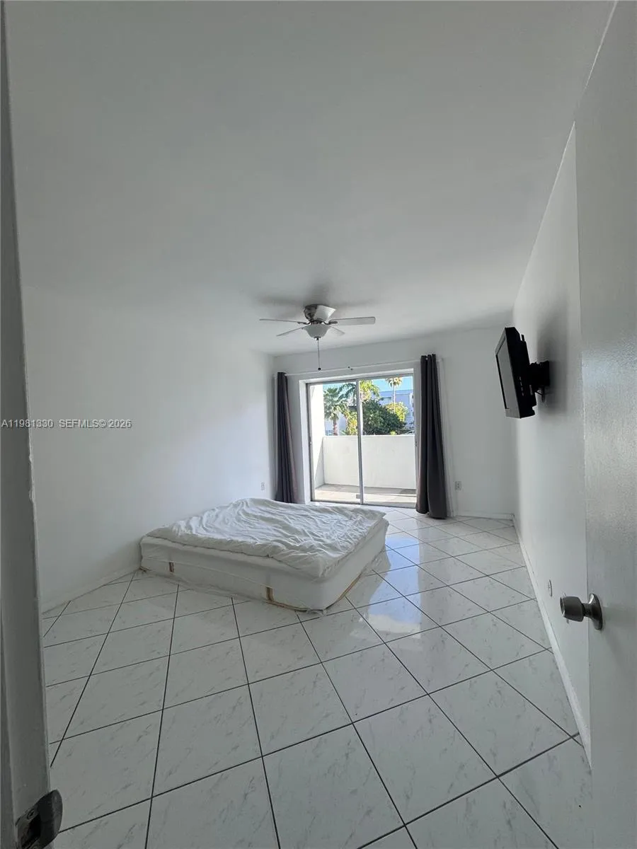 3642 NE 171st St # 203, North Miami Beach FL 33160