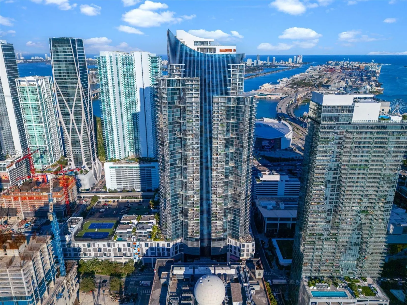 1 bedroom 2 bath for sale at 851 NE 1st Ave # 2200, Miami FL 33132