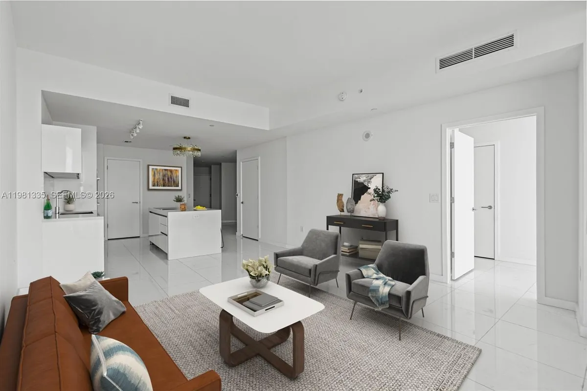 851 NE 1st Ave # 2200, Miami FL 33132