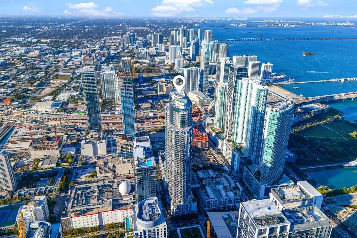 851 NE 1st Ave # 2200, Miami FL 33132