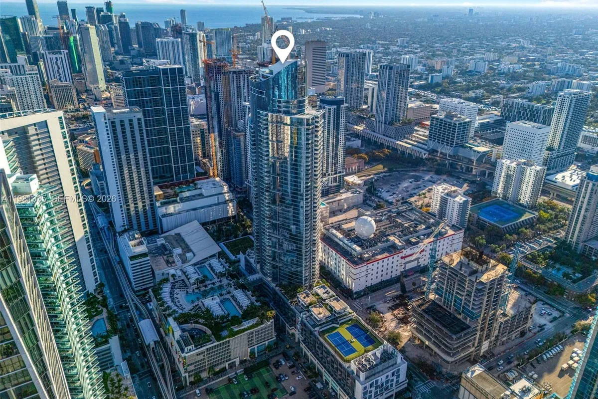 851 NE 1st Ave # 2200, Miami FL 33132