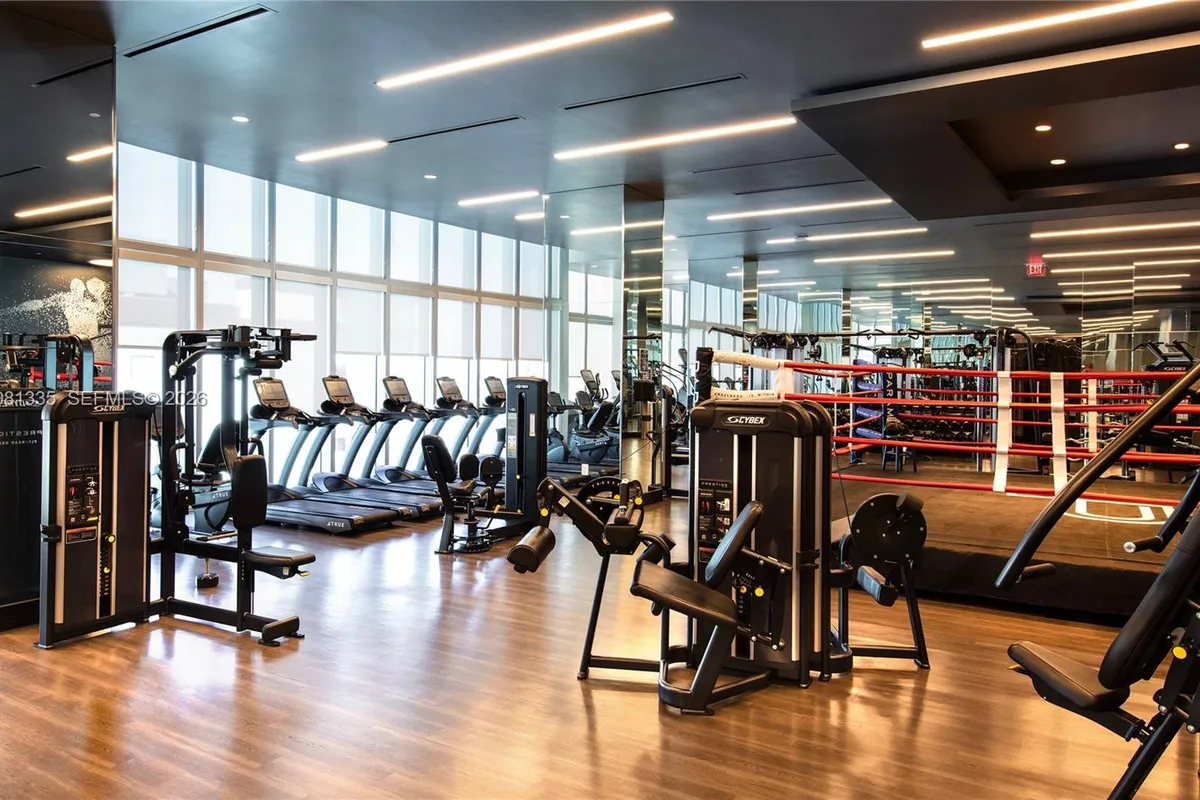 851 NE 1st Ave # 2200, Miami FL 33132