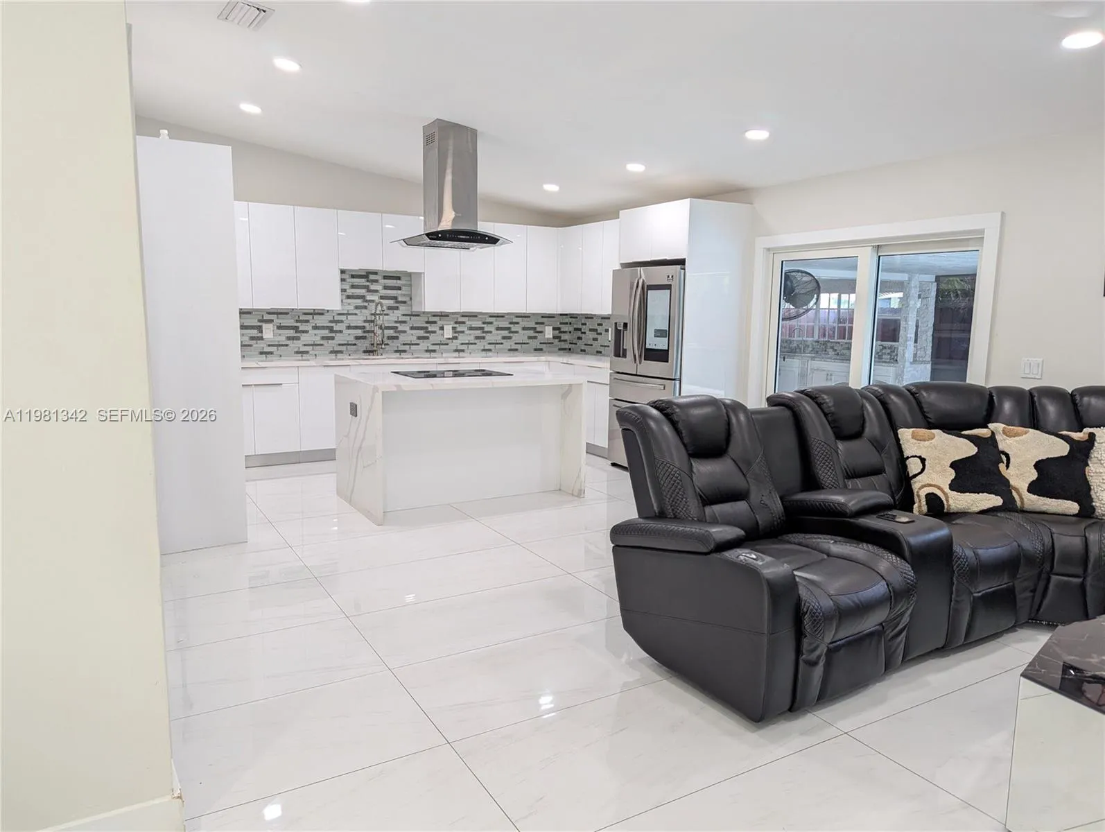 13925 SW 158th Ter, Miami FL 33177