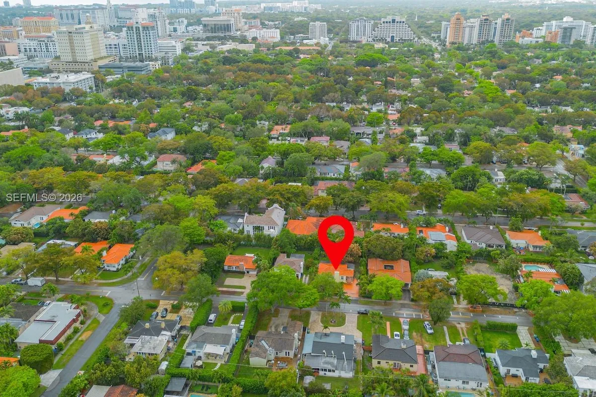 512 Mendoza Ave, Coral Gables FL 33134