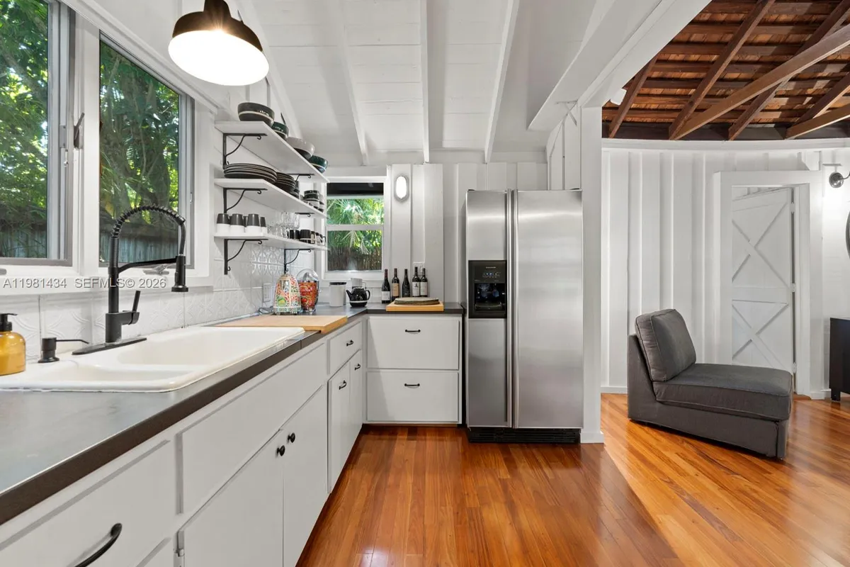 3558 Royal Palm Ave, Miami FL 33133