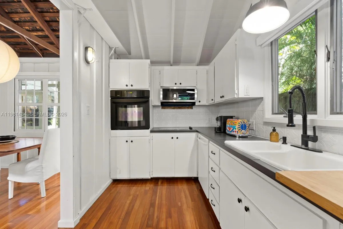 3558 Royal Palm Ave, Miami FL 33133