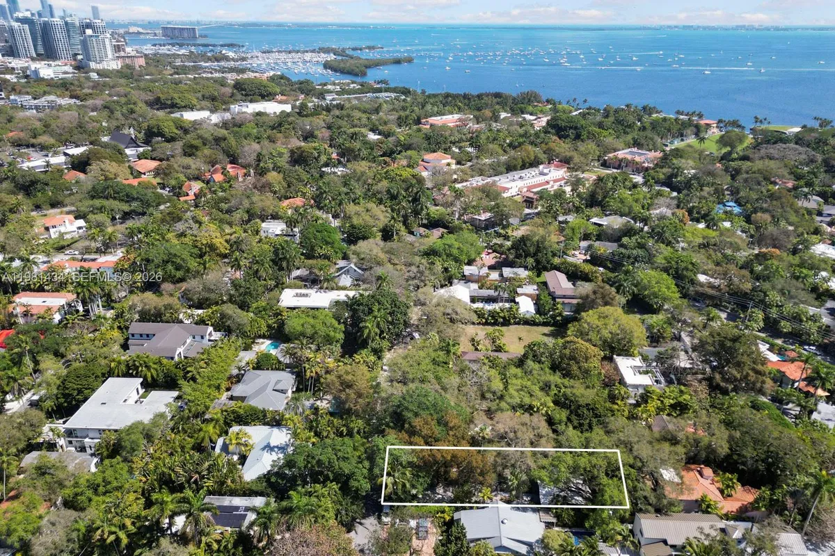 3558 Royal Palm Ave, Miami FL 33133