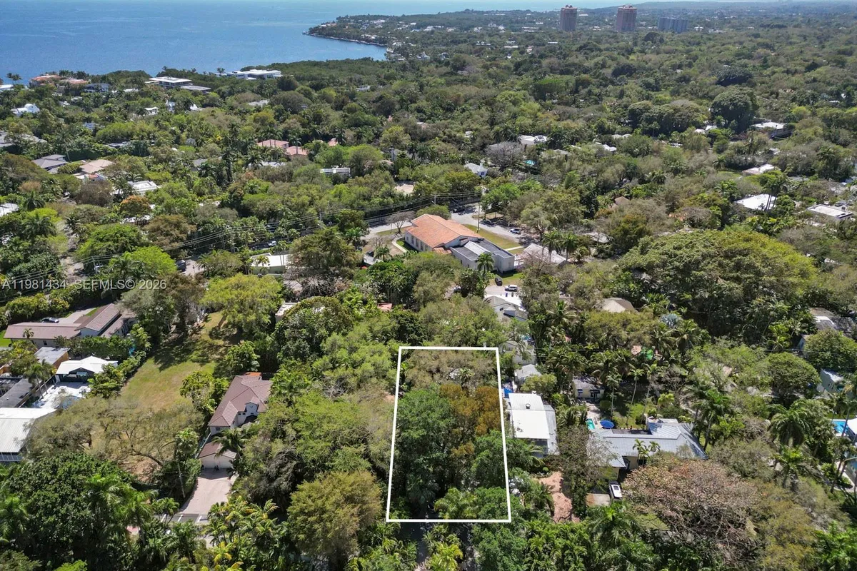 3558 Royal Palm Ave, Miami FL 33133