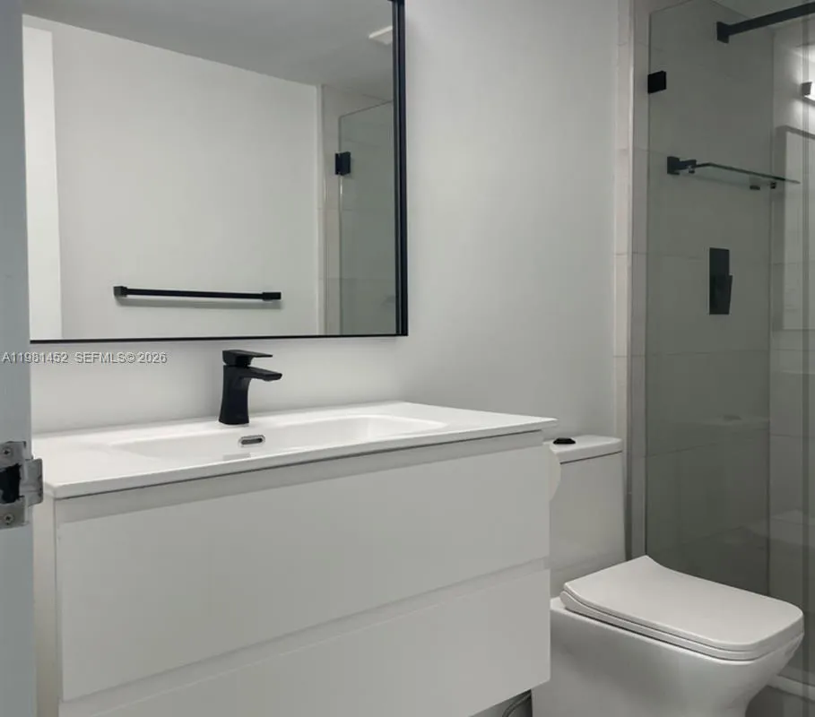 10275 Collins Ave # 933, Bal Harbour FL 33154