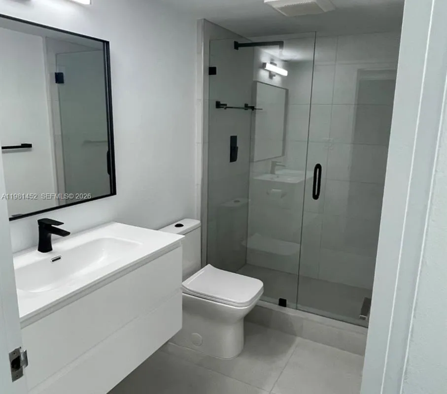 10275 Collins Ave # 933, Bal Harbour FL 33154