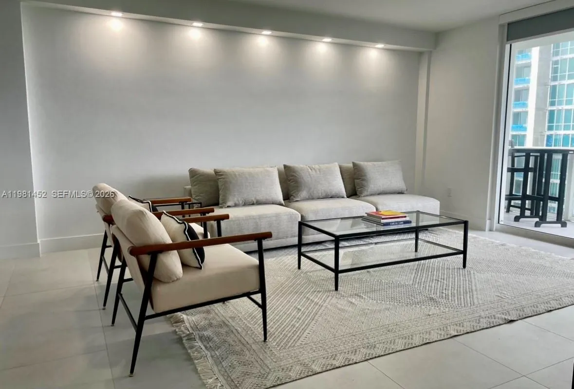 10275 Collins Ave # 933, Bal Harbour FL 33154