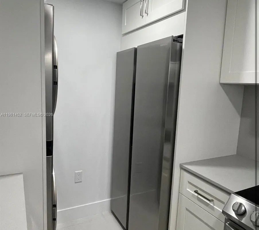 10275 Collins Ave # 933, Bal Harbour FL 33154