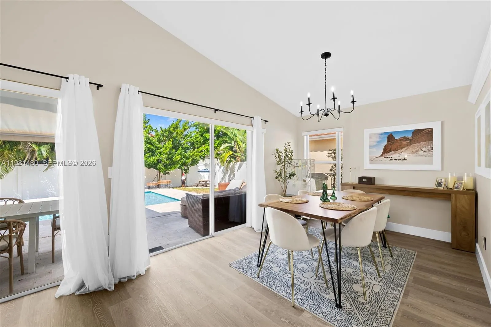 334 SW 194th Ave, Pembroke Pines FL 33029