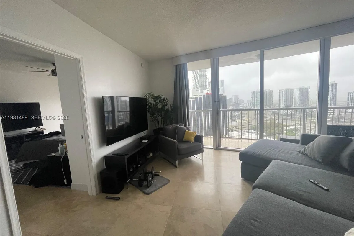 1750 N Bayshore Dr # 2814, Miami FL 33132