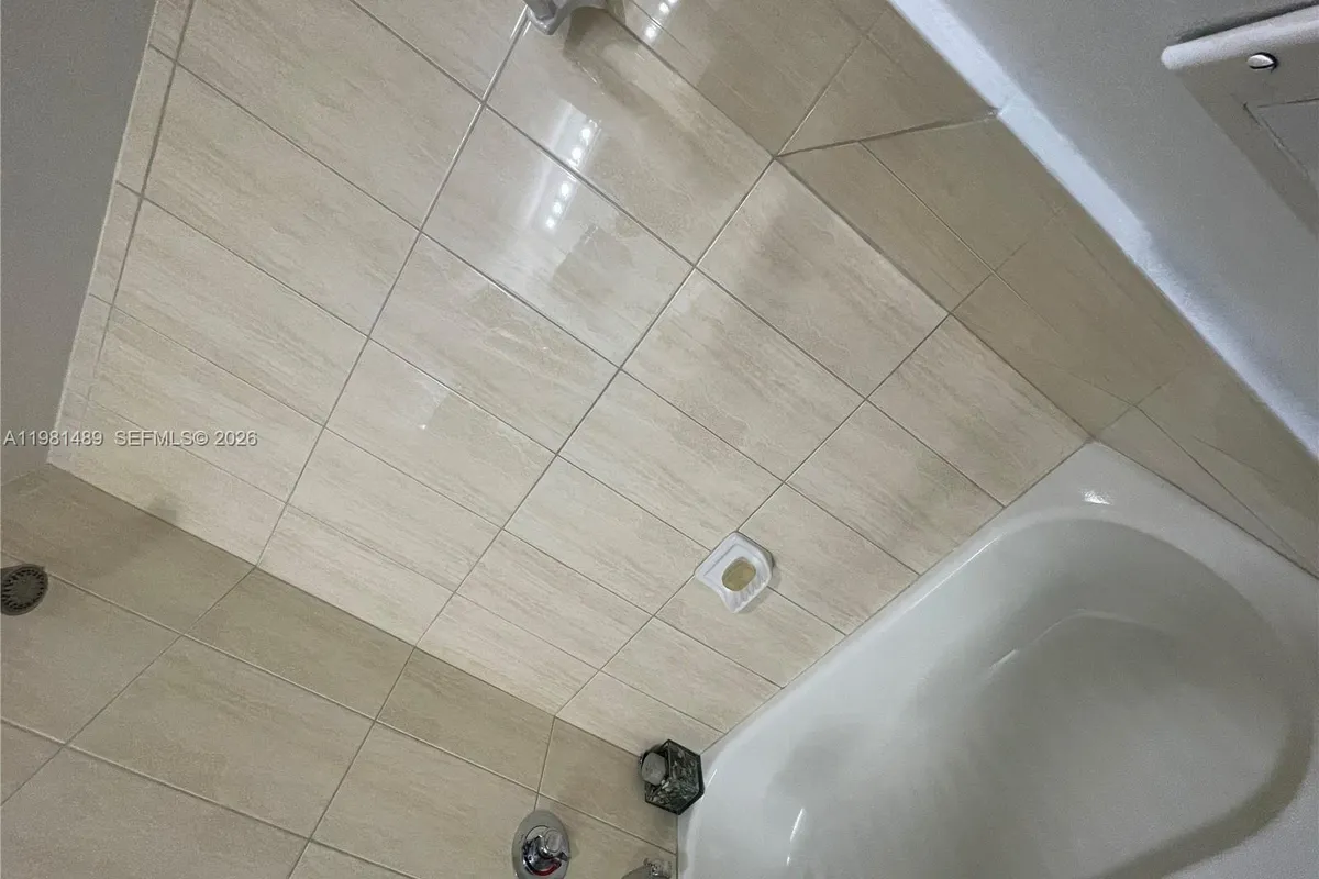 1750 N Bayshore Dr # 2814, Miami FL 33132