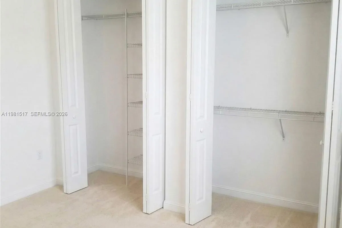 3020 NW 125th Ave # 211, Sunrise FL 33323