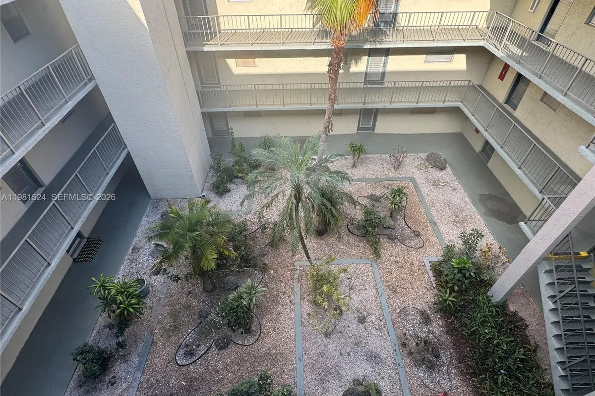 1800 SW 81st Ave # 1414, North Lauderdale FL 33068