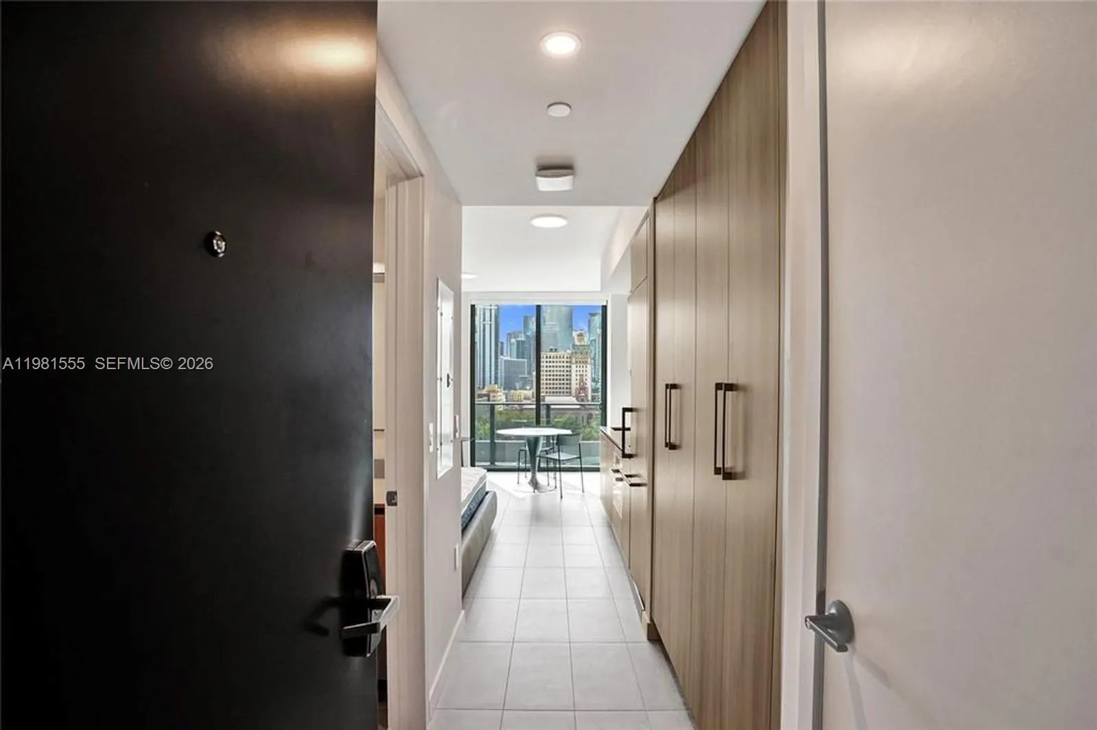 121 NE 5 St # 801B, Miami FL 33132