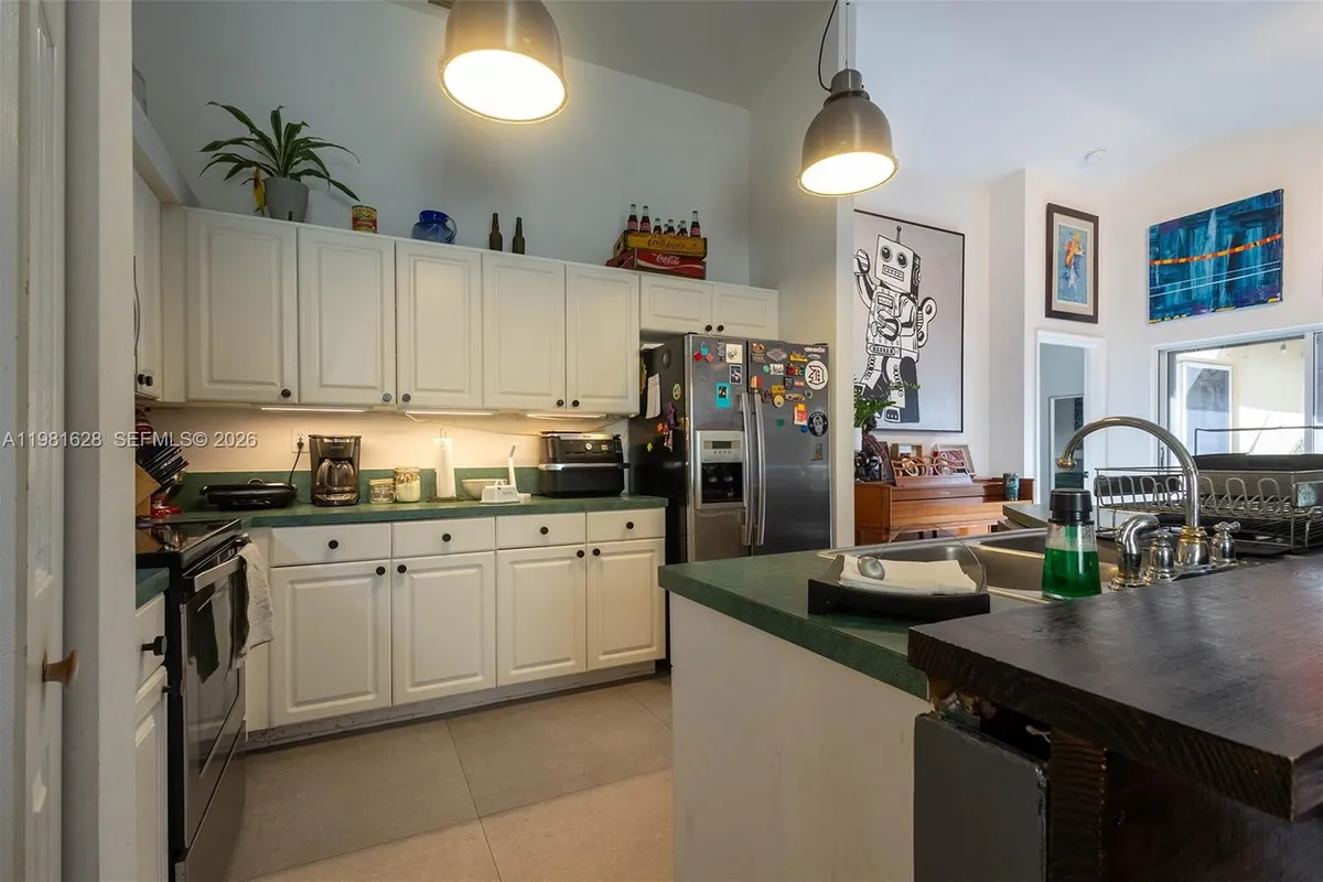 743 SW 121st Ave, Pembroke Pines FL 33025