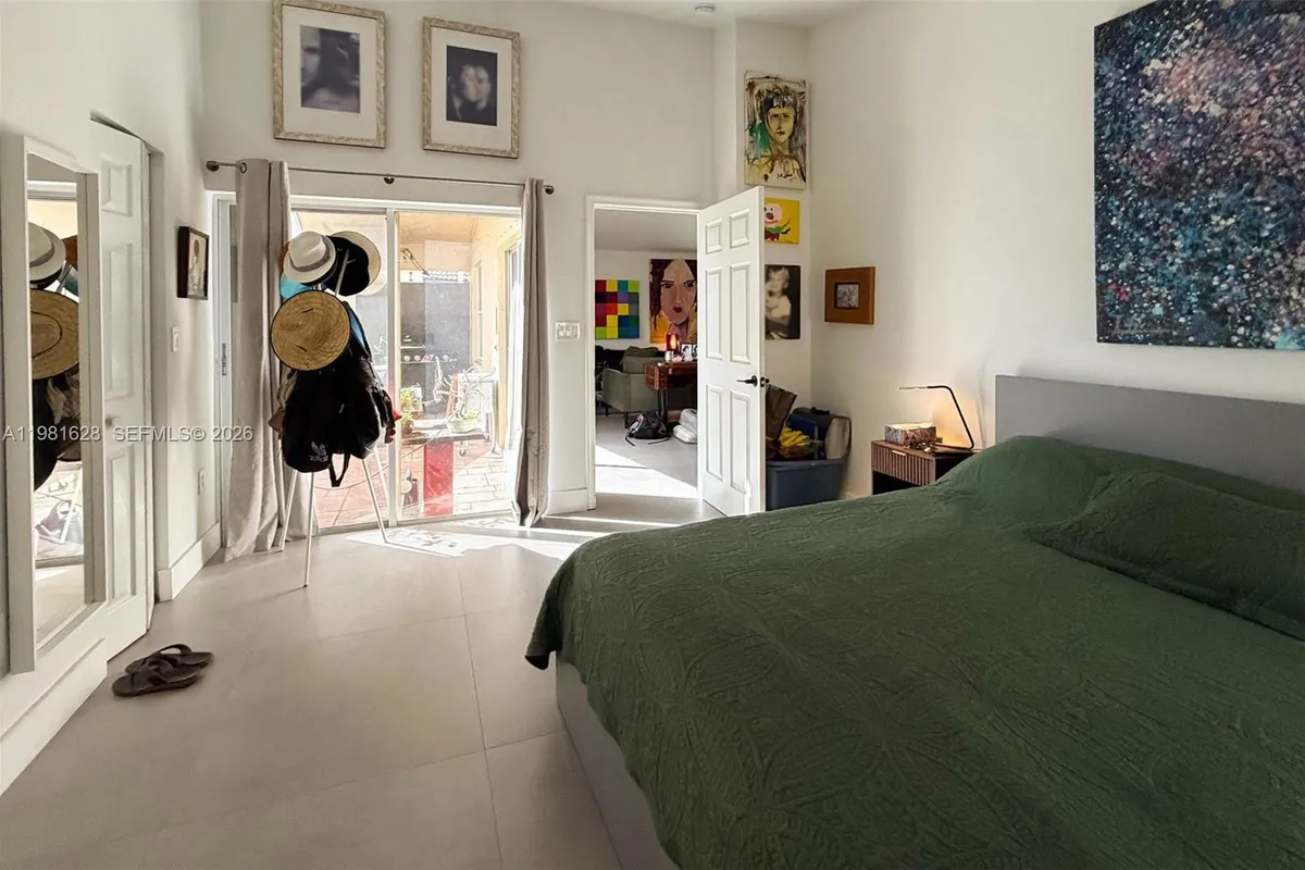 743 SW 121st Ave, Pembroke Pines FL 33025