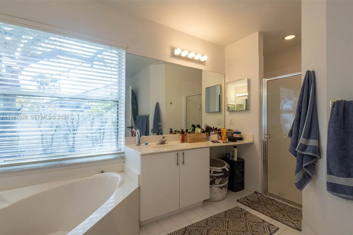 743 SW 121st Ave, Pembroke Pines FL 33025