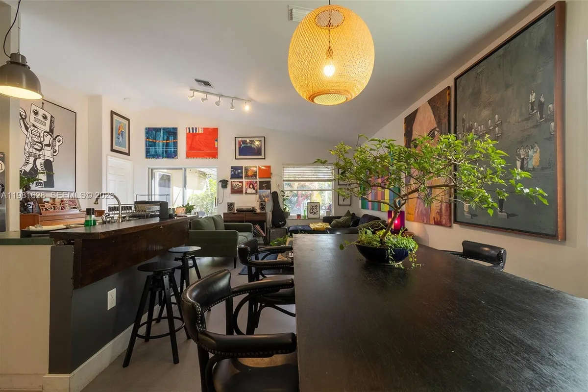 743 SW 121st Ave, Pembroke Pines FL 33025