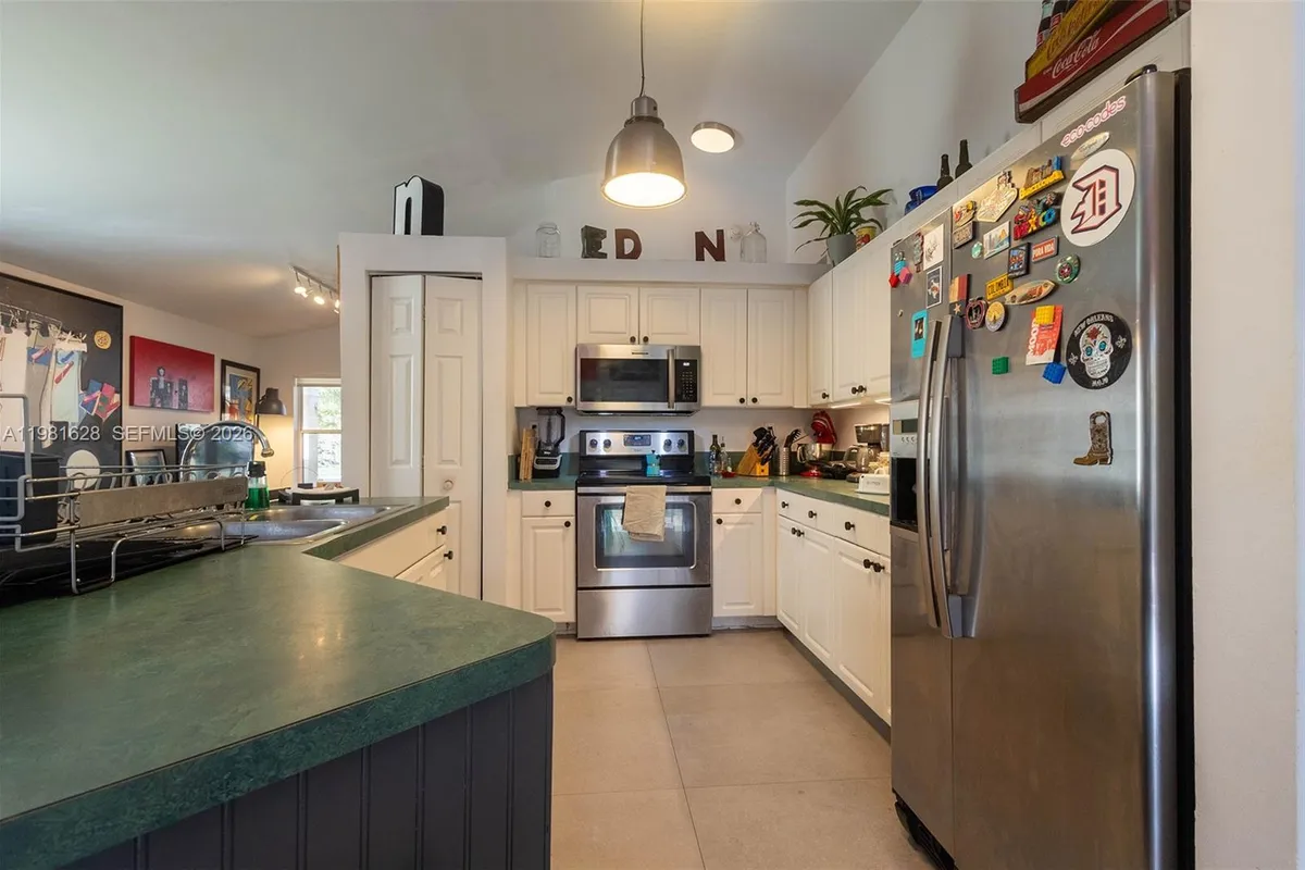 743 SW 121st Ave, Pembroke Pines FL 33025