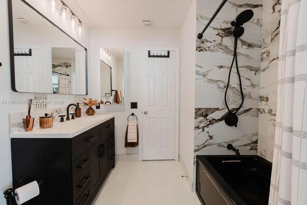 1710 NW 106th Ter, Pembroke Pines FL 33026