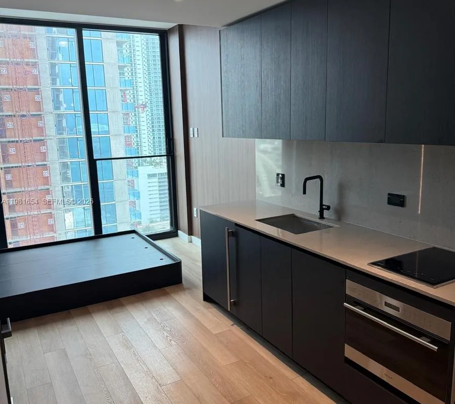 20 NE 11th St # 2606B, Miami FL 33132