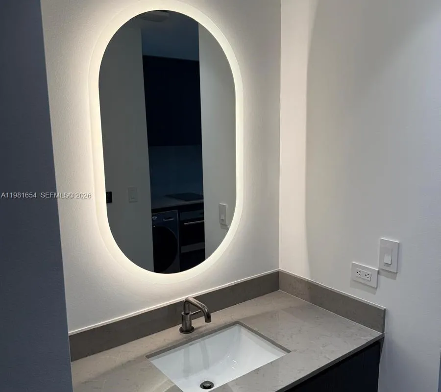 20 NE 11th St # 2606B, Miami FL 33132