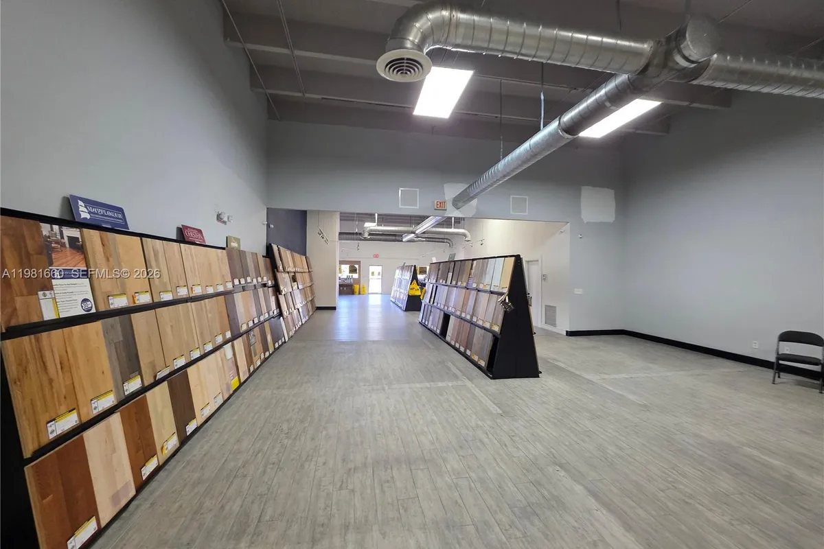 3281 NW 78th Ave, Doral FL 33122