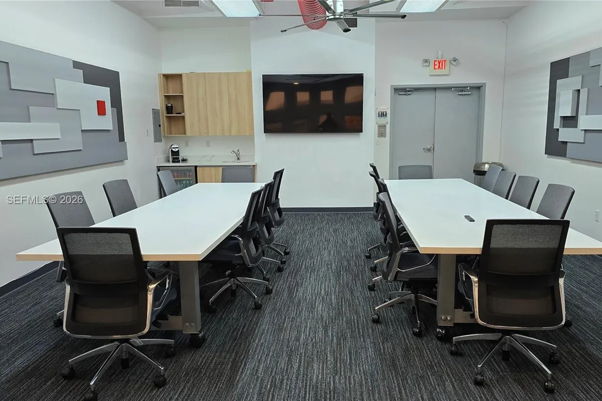 7791 NW 46th St # 306, Doral FL 33166