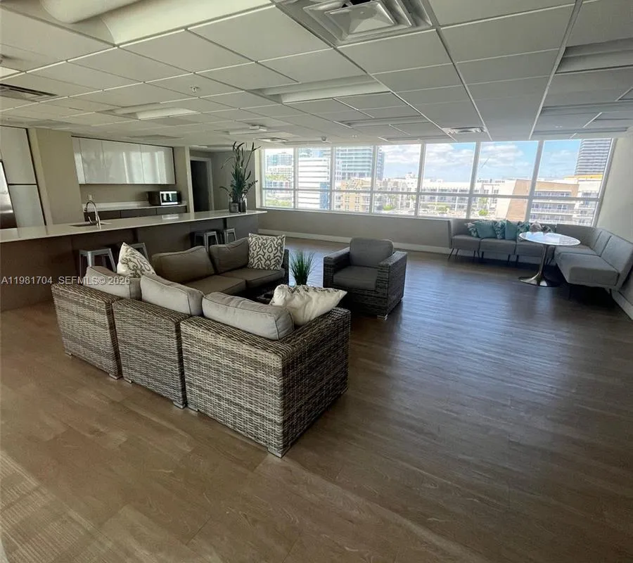 321 NE 26th St # 717, Miami FL 33137