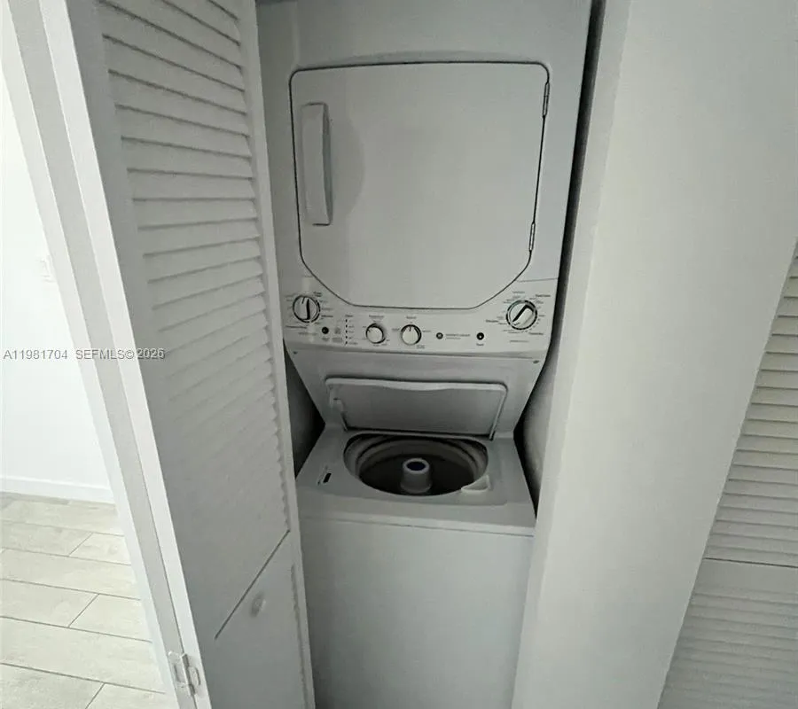 321 NE 26th St # 717, Miami FL 33137