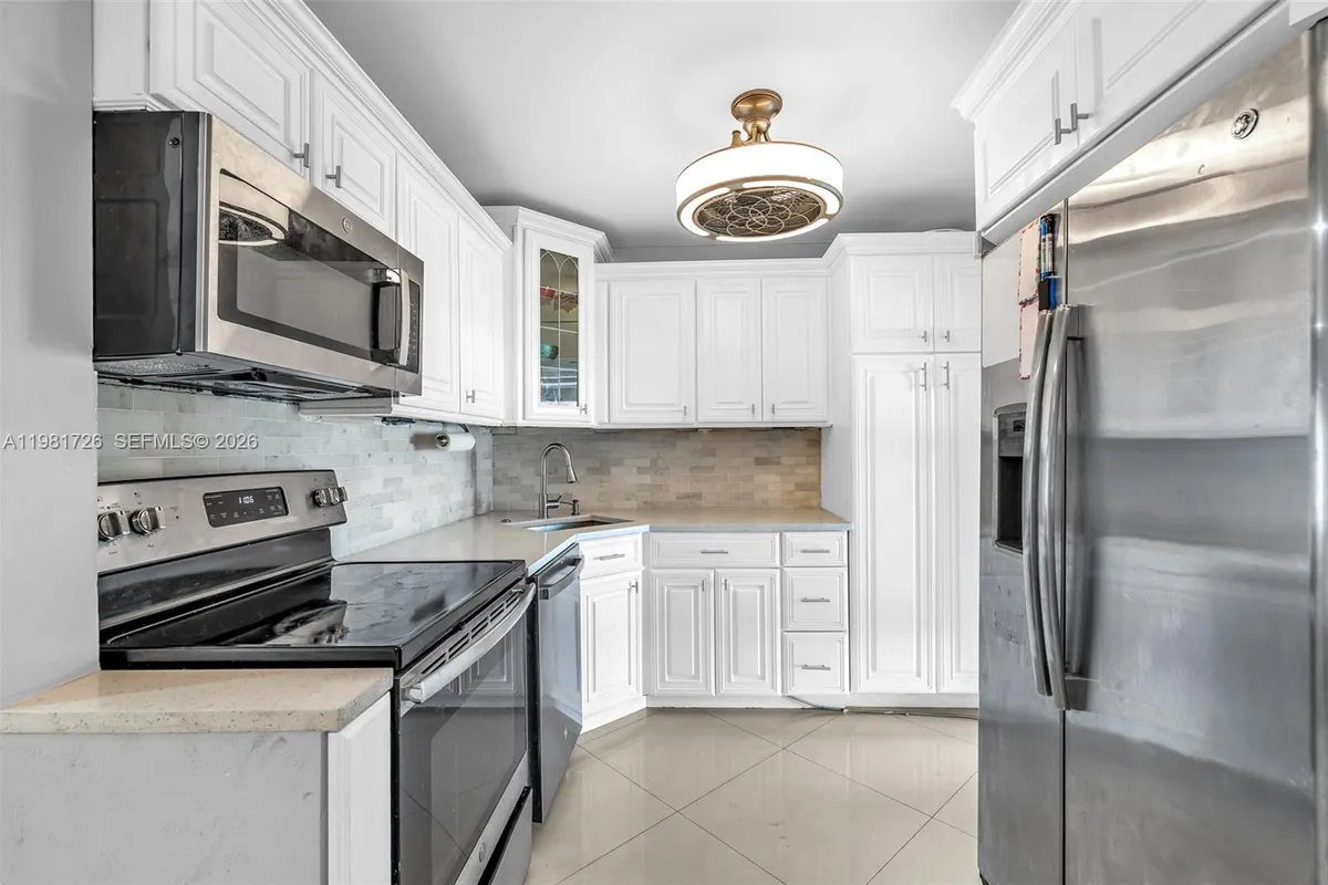 6140 NW 19th Ct, Margate FL 33063