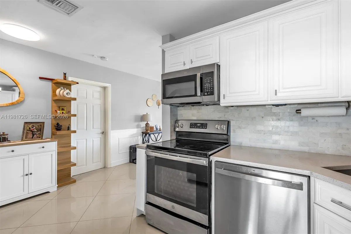 6140 NW 19th Ct, Margate FL 33063