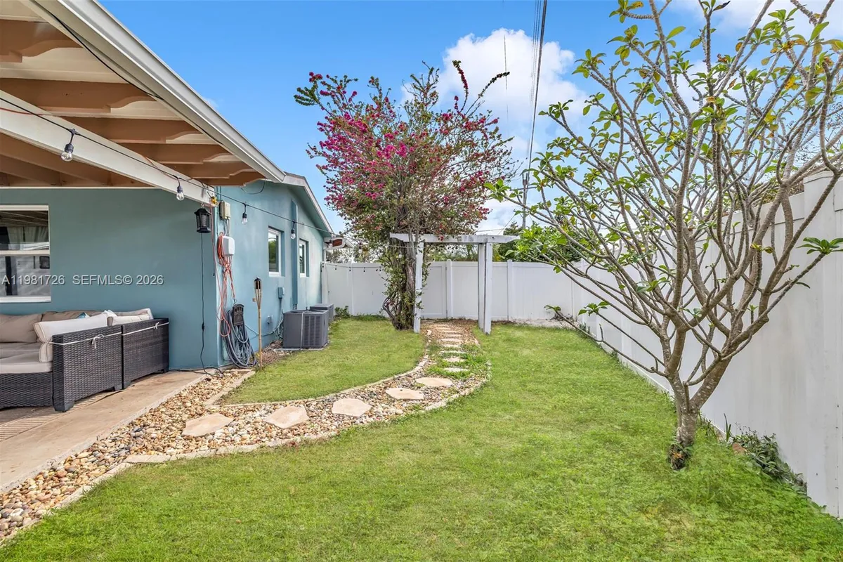 6140 NW 19th Ct, Margate FL 33063